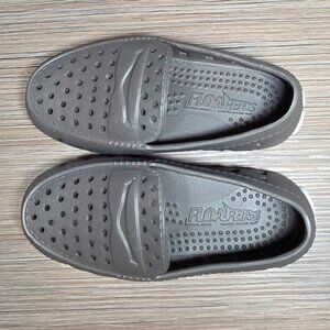 NEW!!! Floafers Prodigy Driver Toddler 8, Gray Slip On Water Friendly Shoes